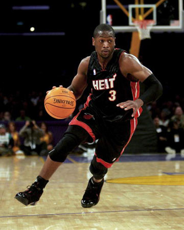 鲁尼：和特朗普打高尔夫时周围全是狙击手，还有防核逃生装置（鲁尼回忆与特朗普打高尔夫：狙击手环伺，现场配有防核避难设施）