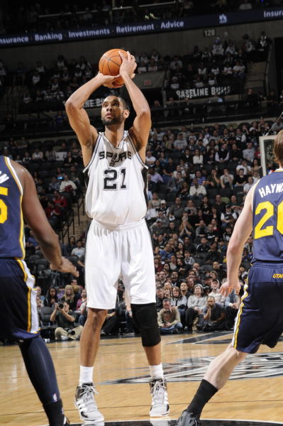 篮网攻守平衡，效率值排名上升（篮网攻防均衡，效率排名走高）