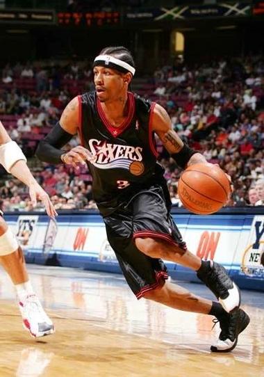 布朗赛季前21场三次砍下40+，伯德之后队史第二人（布朗赛季前21战三度轰40+，位列伯德之后队史第二人）