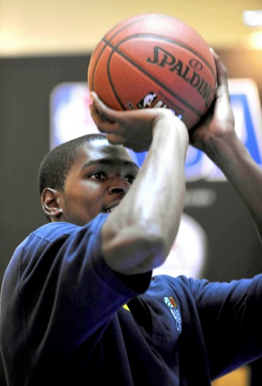 罗体：罗马为多夫比克标价至少3800万欧元，黄潜和纽卡有意他（罗马体育报：罗马对多夫比克标价不低于3800万欧，黄潜与纽卡有意引进）