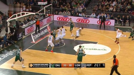 挑事？每日邮报称安东尼比赛中头槌犯规，逃过一张红牌（每日邮报：安东尼疑似头槌犯规，裁判未出红牌）